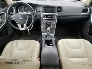 2016 Volvo S60 T5 Drive-E Premier z VIN YV126MFK9G2406956, wystawiony jako Copart lot #53336155 z przebiegiem 147 915 mil mil oraz Czysty tytuł • Clean title. Historia ofert i sprzedaży dostępna na DreamBid. Obrazek 8.