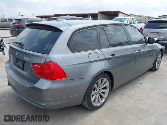 2011 BMW 3 Series 328i xDrive with VIN WBAUU3C52BA542337, listed as a IAAI auction lot 42141670 with 59,479 mi miles and . Bid and sale history available at DreamBid. Image 4.