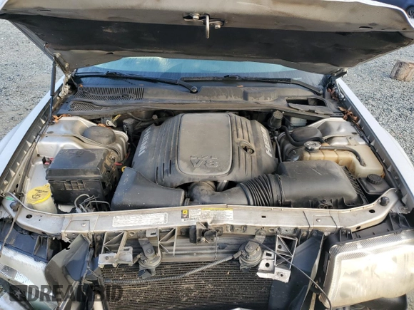 2009 Chrysler 300 with VIN 2C3LA63T09H628575, listed as a Copart auction lot 86588864 with 259,544 mi miles and Salvage Title. Bid and sale history available at carsss.com. Image 11.