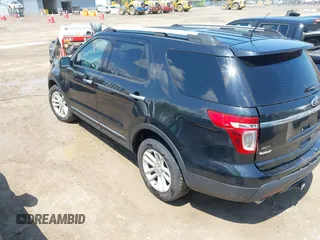 2014 Ford Explorer XLT z VIN 1FM5K8D82EGA16631, wystawiony jako IAAI lot #42255479 z przebiegiem 159 867 mil mil oraz . Historia ofert i sprzedaży dostępna na DreamBid. Obrazek 14.