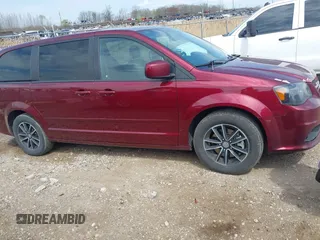 2017 Dodge Grand Caravan GT with VIN 2C4RDGEG4HR680738, listed as a IAAI auction lot 42104067 with 186,705 mi miles and . Bid and sale history available at DreamBid. Image 13.