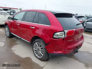 2011 Lincoln MKX with VIN 2LMDJ8JK8BBJ20739, listed as a IAAI auction lot 41956364 with 125,474 mi miles. Bid and sale history available at carsss.com. Image 3.