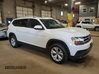 2018 Volkswagen Atlas Launch Edition with VIN 1V2BR2CA9JC508223, listed as a Copart auction lot 48465525 with 60,219 mi miles and Salvage title. Bid and sale history available at DreamBid. Image 4.