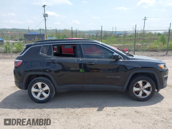 2018 Jeep Compass Latitude z VIN 3C4NJDBB3JT144056, wystawiony jako IAAI lot #42138173 z przebiegiem 45 985 mil mil oraz . Historia ofert i sprzedaży dostępna na DreamBid. Obrazek 13.