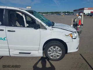 2019 Dodge Grand Caravan SE with VIN 2C7WDGBG7KR808178, listed as a IAAI auction lot 39601907 with 128,458 mi miles. Bid and sale history available at carsss.com. Image 18.