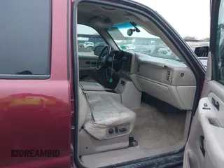 2001 Chevrolet Tahoe LT with VIN 1GNEC13T51R152790, listed as a IAAI auction lot 42320012 with 258,806 mi miles and . Bid and sale history available at DreamBid. Image 5.