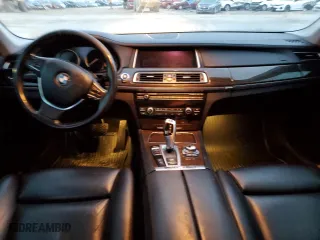 2013 BMW 7 Series 750i xDrive with VIN WBAYB6C55DC998073, listed as a Copart auction lot 67552004 with 0 mi miles and Salvage Title. Bid and sale history available at carsss.com. Image 8.