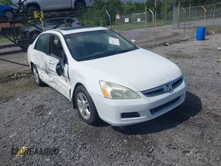 2006 Honda Accord EX-L с VIN 1HGCM56856A168572, выставлен на аукционе IAAI как лот 42503237 с пробегом 274 864 миль миль и . История ставок и продаж доступна на DreamBid. Изображение 1.