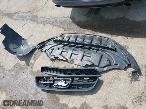 2014 Ford Mustang V6 с VIN 1ZVBP8AM5E5288545, выставлен на аукционе IAAI как лот 42494613 с пробегом 80 897 миль миль и . История ставок и продаж доступна на DreamBid. Изображение 12.