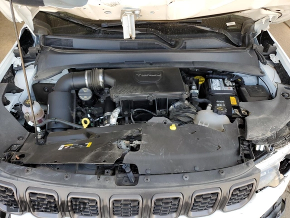2024 Jeep Compass Trailhawk with VIN 3C4NJDDN1RT149839, listed as a Copart auction lot 61841965 with 29,038 mi miles and Clean title. Bid and sale history available at DreamBid. Image 12.