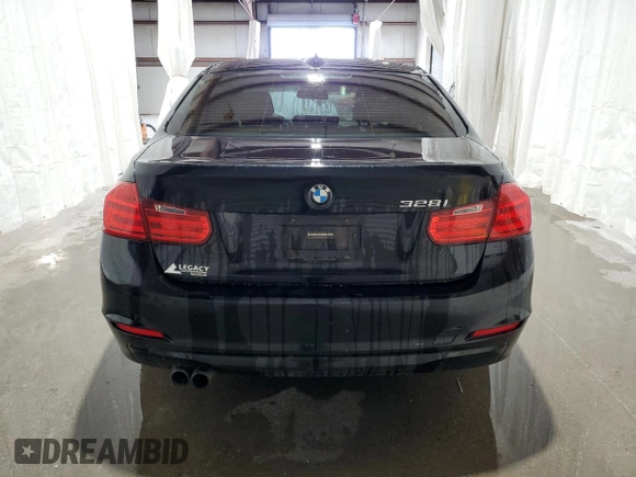 2015 BMW 3 Series 328i z VIN WBA3A5G55FNP34635, wystawiony jako Copart lot #60040115 z przebiegiem 167 589 mil mil oraz Szkoda całkowita • Salvage title. Historia ofert i sprzedaży dostępna na DreamBid. Obrazek 6.
