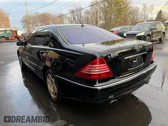2001 Mercedes-Benz S-Class 6.0L with VIN WDBNG78J61A166847, listed as a Copart auction lot 47702305 with 111,103 mi miles and Salvage Title. Bid and sale history available at carsss.com. Image 3.