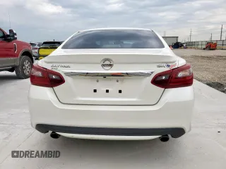 2017 Nissan Altima SV z VIN 1N4AL3AP9HC140248, wystawiony jako Copart lot #59515895 z przebiegiem 117 755 mil mil oraz Szkoda całkowita • Salvage title. Historia ofert i sprzedaży dostępna na DreamBid. Obrazek 6.