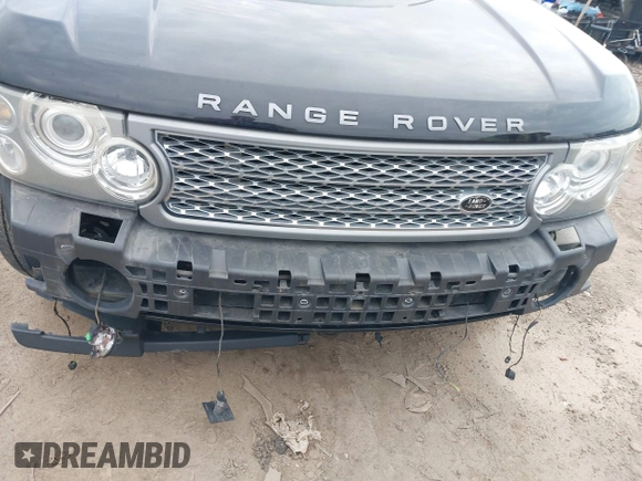 2008 Land Rover Range Rover SC with VIN SALMF13408A289044, listed as a IAAI auction lot 42010360 with 125,929 mi miles and . Bid and sale history available at DreamBid. Image 18.