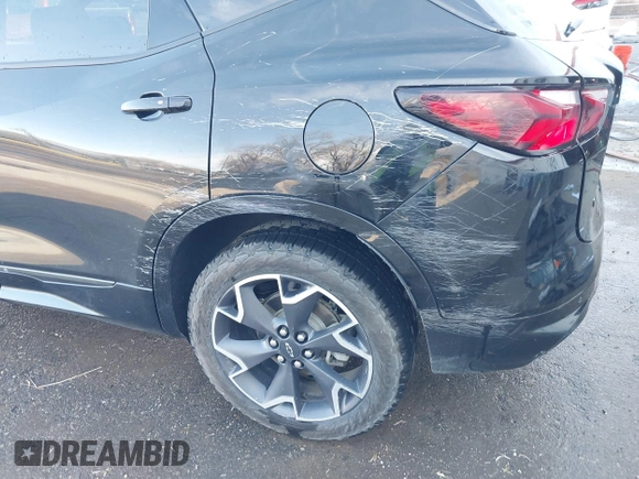 2021 Chevrolet Blazer RS с VIN 3GNKBKRS7MS557772, выставлен на аукционе IAAI как лот 41157912 с пробегом 67 550 миль миль и . История ставок и продаж доступна на DreamBid. Изображение 17.
