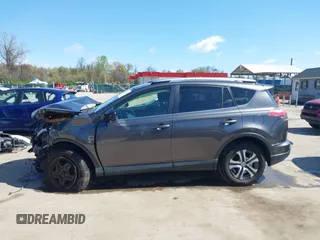 2017 Toyota RAV4 LE с VIN JTMBFREV9HJ133622, выставлен на аукционе IAAI как лот 41986286 с пробегом 37 067 миль миль и . История ставок и продаж доступна на DreamBid. Изображение 15.