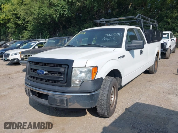 2013 Ford F-150 XL z VIN 1FTFX1CF4DKF08588, wystawiony jako IAAI lot #42830584 z przebiegiem 341 141 mil mil oraz . Historia ofert i sprzedaży dostępna na DreamBid. Obrazek 17.