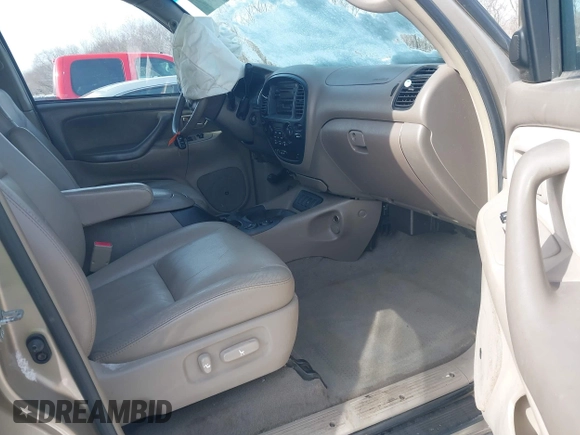 2006 Toyota Sequoia SR5 with VIN 5TDBT44A06S260270, listed as a IAAI auction lot 41610989 with 217,526 mi miles and . Bid and sale history available at DreamBid. Image 5.