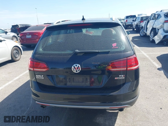 2018 Volkswagen Golf S z VIN 3VWH17AU4JM750975, wystawiony jako IAAI lot #41590132 z przebiegiem 51 479 mil mil oraz . Historia ofert i sprzedaży dostępna na DreamBid. Obrazek 16.