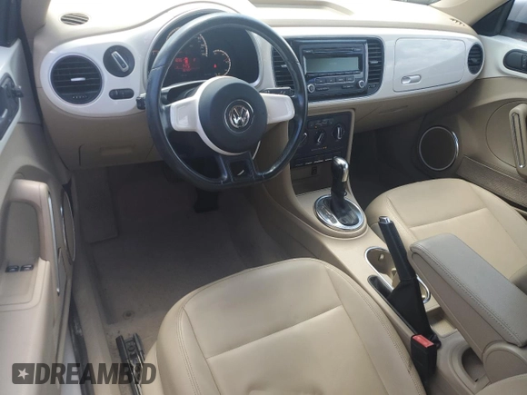 2013 Volkswagen Beetle 2.5L with VIN 3VWJP7ATXDM662072, listed as a Copart auction lot 52197655 with 86,725 mi miles and Non Repairable. Bid and sale history available at DreamBid. Image 8.
