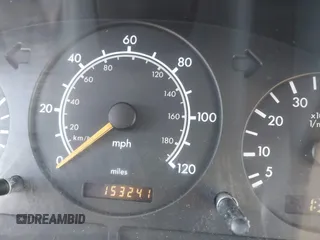 1998 Mercedes-Benz M-Class with VIN 4JGAB54E7WA034632, listed as a IAAI auction lot 41523291 with 153,241 mi miles. Bid and sale history available at carsss.com. Image 7.