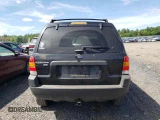 2003 Ford Escape XLT Popular 2 with VIN 1FMYU93133KB35168, listed as a Copart auction lot 57303335 with 197,368 mi miles and Salvage title. Bid and sale history available at DreamBid. Image 6.