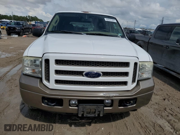 2005 Ford Excursion Eddie Bauer z VIN 1FMNU44L25ED41086, wystawiony jako Copart lot #69583364 z przebiegiem 306 764 mil mil oraz Czysty tytuł • Clean title. Historia ofert i sprzedaży dostępna na DreamBid. Obrazek 5.