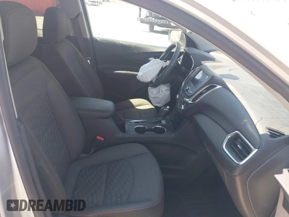 2020 Chevrolet Equinox LT with VIN 3GNAXLEX2LS609943, listed as a IAAI auction lot 42014464 with 80,942 mi miles. Bid and sale history available at carsss.com. Image 5.