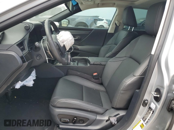 2024 Lexus ES 250 with VIN 58AD11D1XRU013033, listed as a Copart auction lot 53267625 with 17,916 mi miles and Salvage title. Bid and sale history available at DreamBid. Image 7.