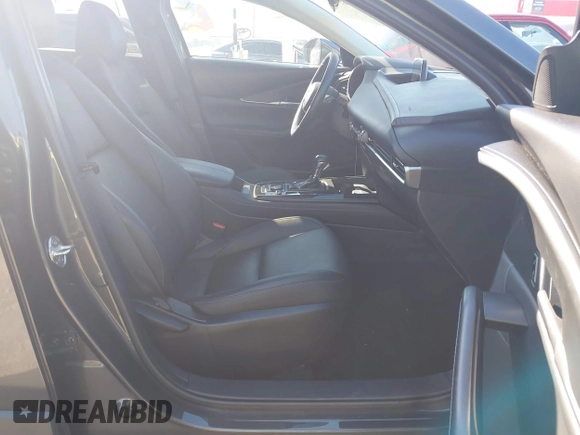 2022 Mazda CX-30 S Select with VIN 3MVDMBBL2NM442323, listed as a IAAI auction lot 41765707 with 40,848 mi miles and . Bid and sale history available at DreamBid. Image 5.