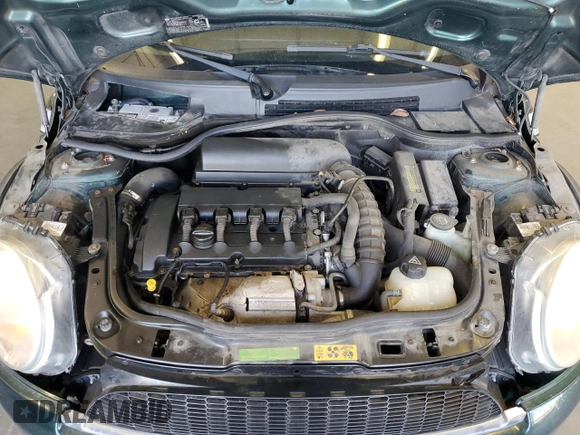 2007 MINI Hardtop S with VIN WMWMF73507TT80236, listed as a Copart auction lot 53049755 with 98,354 mi miles and Salvage Title. Bid and sale history available at DreamBid. Image 11.