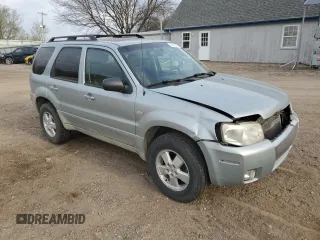 2005 Mercury Mariner Luxury with VIN 4M2YU57115DJ23819, listed as a Copart auction lot 54370265 with 215,657 mi miles and Clean title. Bid and sale history available at DreamBid. Image 4.