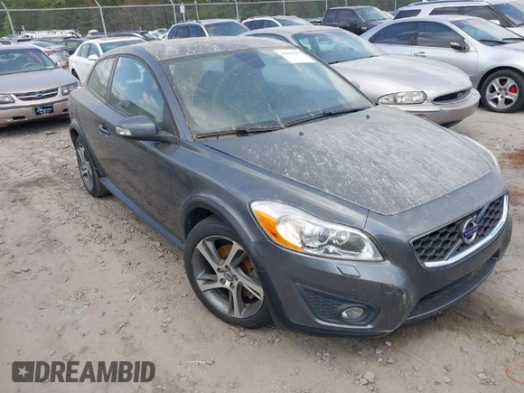 2013 Volvo C30 T5 with VIN YV1672MK1D2309946, listed as a IAAI auction lot 42059297 with 96,085 mi miles and . Bid and sale history available at DreamBid. Image 1.