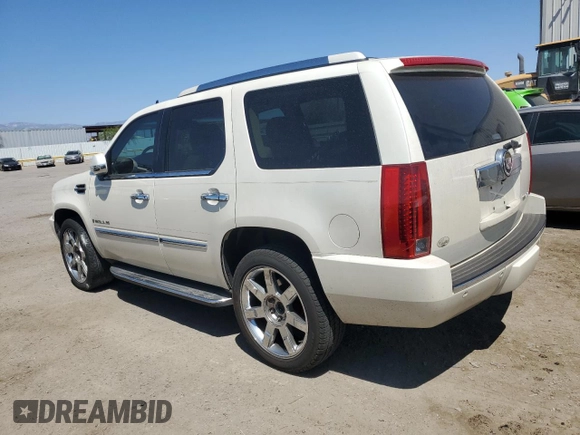 2008 Cadillac Escalade z VIN 1GYFK63808R199707, wystawiony jako Copart lot #52154015 z przebiegiem 189 864 mil mil oraz Szkoda całkowita • Salvage title. Historia ofert i sprzedaży dostępna na DreamBid. Obrazek 2.