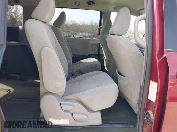 2017 Toyota Sienna LE with VIN 5TDJZ3DC7HS171384, listed as a IAAI auction lot 41715969 with 113,411 mi miles. Bid and sale history available at carsss.com. Image 8.