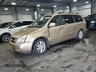 2006 Kia Sedona LX with VIN KNDMB233666082464, listed as a Copart auction lot 69070644 with 244,445 mi miles and Salvage Title. Bid and sale history available at carsss.com. Image 1.