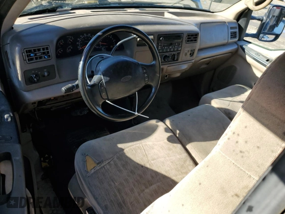 2000 Ford F-250 XL z VIN 1FTNF21L4YEA19819, wystawiony jako Copart lot #45388195 z przebiegiem 178 679 mil mil oraz Szkoda całkowita • Salvage title. Historia ofert i sprzedaży dostępna na DreamBid. Obrazek 8.