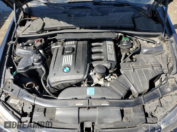 2008 BMW 3 Series 328i z VIN WBAVA37528NL47251, wystawiony jako Copart lot #51368055 z przebiegiem 166 984 mil mil oraz Szkoda całkowita • Salvage title. Historia ofert i sprzedaży dostępna na DreamBid. Obrazek 11.