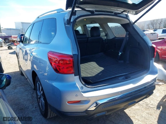 2018 Nissan Pathfinder SV with VIN 5N1DR2MM3JC611488, listed as a IAAI auction lot 41267286 with 43,863 mi miles. Bid and sale history available at carsss.com. Image 3.