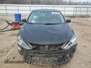 2019 Nissan Sentra S z VIN 3N1AB7AP9KY349415, wystawiony jako Copart lot #43238175 z przebiegiem 170 950 mil mil oraz Szkoda całkowita • Salvage title. Historia ofert i sprzedaży dostępna na DreamBid. Obrazek 5.