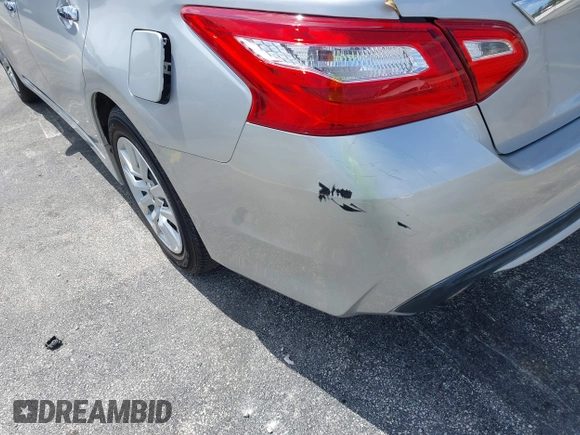 2016 Nissan Altima 2.5 S with VIN 1N4AL3AP1GN320391, listed as a IAAI auction lot 42207672 with 129,754 mi miles. Bid and sale history available at carsss.com. Image 12.