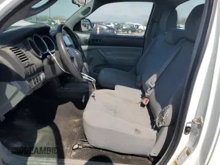2014 Toyota Tacoma z VIN 5TFNX4CN6EX037942, wystawiony jako Copart lot #51158405 z przebiegiem 157 825 mil mil oraz Szkoda całkowita • Salvage title. Historia ofert i sprzedaży dostępna na DreamBid. Obrazek 7.