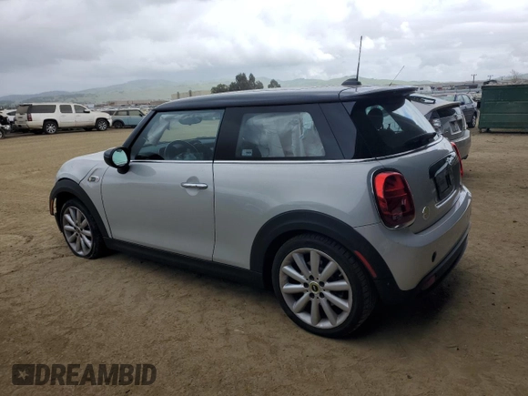 2021 MINI Hardtop Cooper SE with VIN WMWXP3C08M2N53266, listed as a Copart auction lot 50807505 with 16,529 mi miles and Salvage Title. Bid and sale history available at DreamBid. Image 2.