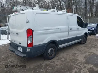 2017 Ford Transit с VIN 1FTYE1ZM8HKB56318, выставлен на аукционе IAAI как лот 41344630 с пробегом 168 462 миль миль и . История ставок и продаж доступна на DreamBid. Изображение 4.