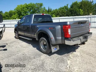 2021 Ford F-350 XL z VIN 1FT8W3DT4MEC60062, wystawiony jako Copart lot #55775935 z przebiegiem 456 137 mil mil oraz Czysty tytuł • Clean title. Historia ofert i sprzedaży dostępna na DreamBid. Obrazek 2.
