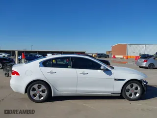 2018 Jaguar XE 25t with VIN SAJAR4FXXJCP31218, listed as a IAAI auction lot 41406848 with 117,538 mi miles. Bid and sale history available at carsss.com. Image 14.