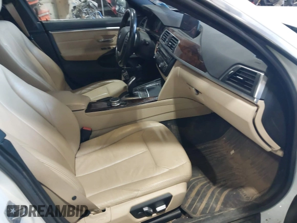 2019 BMW 4 Series 440i xDrive with VIN WBA4J7C5XKBM76209, listed as a IAAI auction lot 42071170 with 62,460 mi miles and . Bid and sale history available at carsss.com. Image 5.