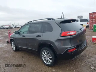 2018 Jeep Cherokee Latitude with VIN 1C4PJLCB6JD588989, listed as a IAAI auction lot 41319570 with 71,333 mi miles. Bid and sale history available at carsss.com. Image 15.