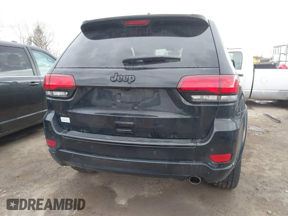 2017 Jeep Grand Cherokee Laredo with VIN 1C4RJFAG7HC886640, listed as a IAAI auction lot 42035301 with 197,110 mi miles. Bid and sale history available at carsss.com. Image 17.
