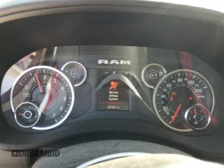 2020 Ram 2500 Tradesman z VIN 3C6UR5CJXLG285239, wystawiony jako Copart lot #50721565 z przebiegiem 85 982 mil mil oraz Szkoda całkowita • Salvage title. Historia ofert i sprzedaży dostępna na DreamBid. Obrazek 9.